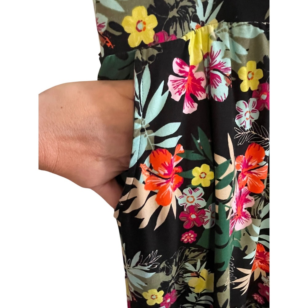 Terra & Sky 1X (16W-18W) Floral Midi Skirt black tropical Side Slit Pockets - Picture 3 of 6